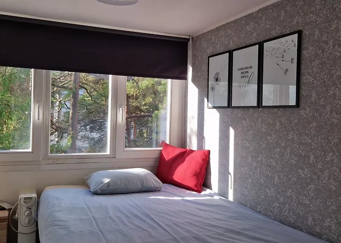 Freedom65 Hostel And Caravan